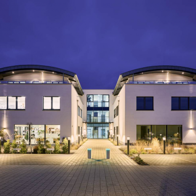 Inspirierender Arbeitsraum im Coworking Space - Entdecke die Vorteile gemeinschaftlicher Arbeitsumgebungen.